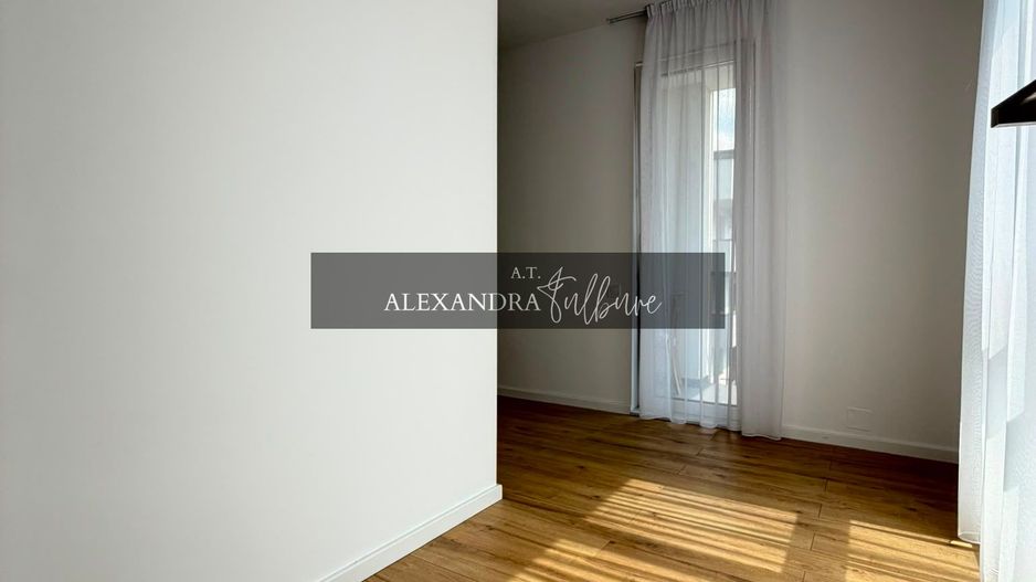 Apartament 2 camere, balcon, etaj intermediar, garaj, zona Eroilor - Poză 6