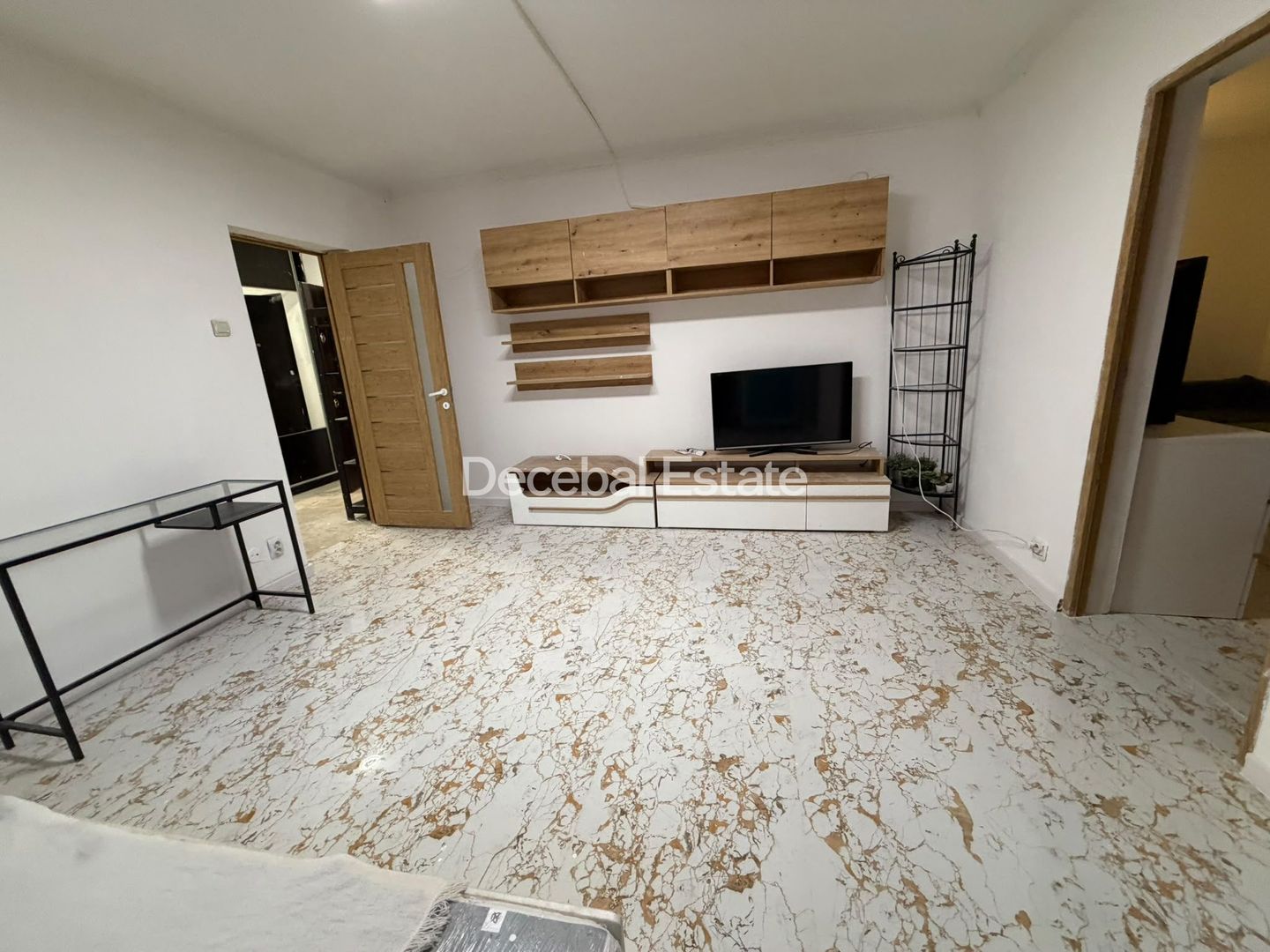 Metrou Titan - 2 Camere Decomandat Etaj 1 Renovat 2026 - Poză 3