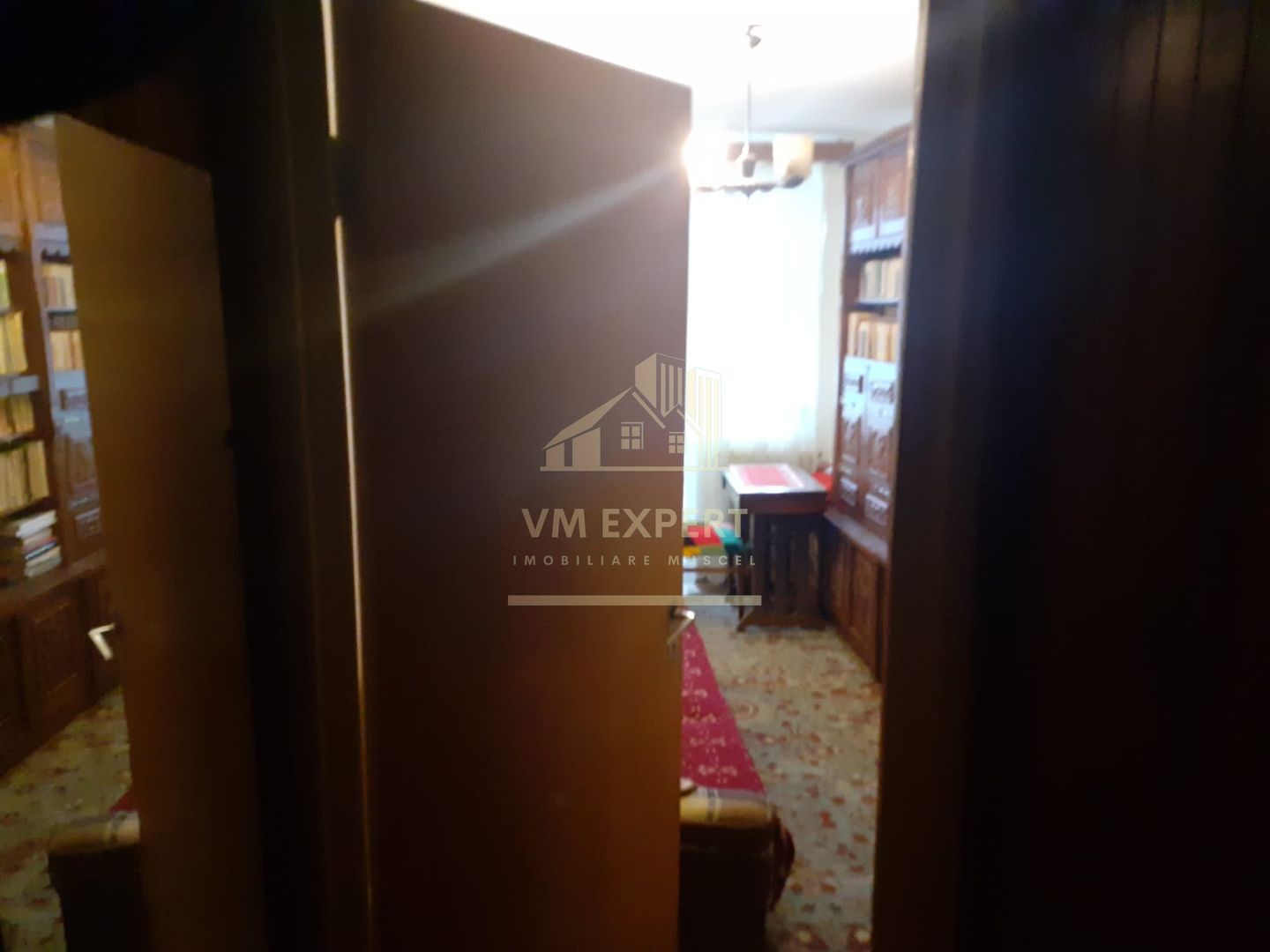 APARTAMENT 3 CAMERE, ETAJ 1, CAMPULUNG, PRET 43000 EURO - Poză 7