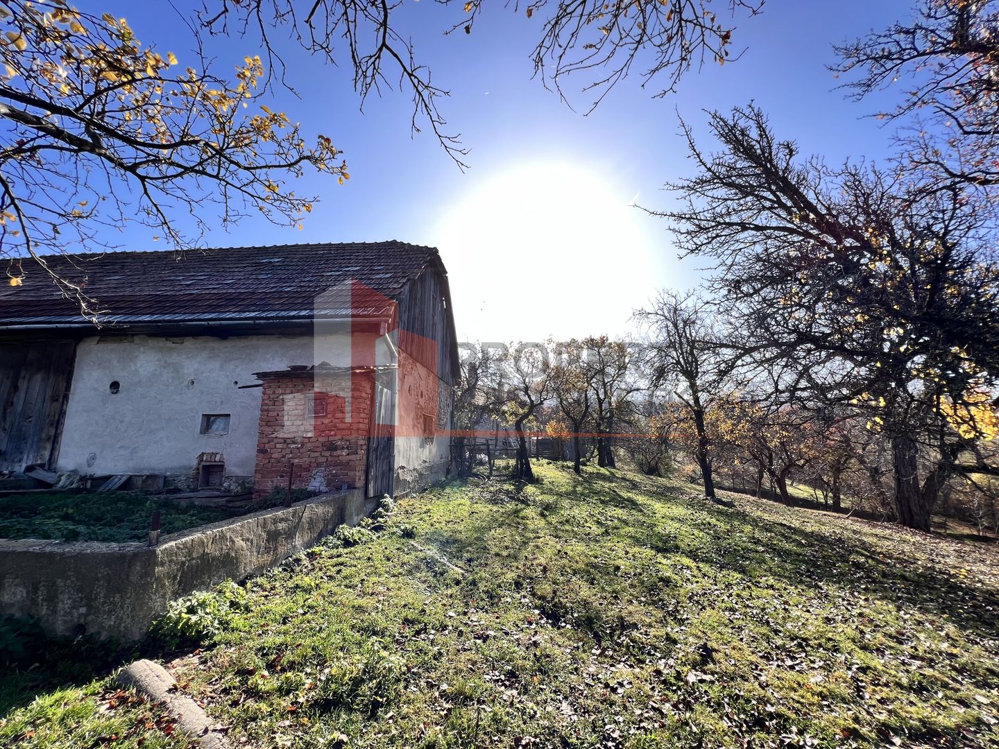 Teren-casa batraneasca- sura in Sohodol Bran Brasov - Poză 16