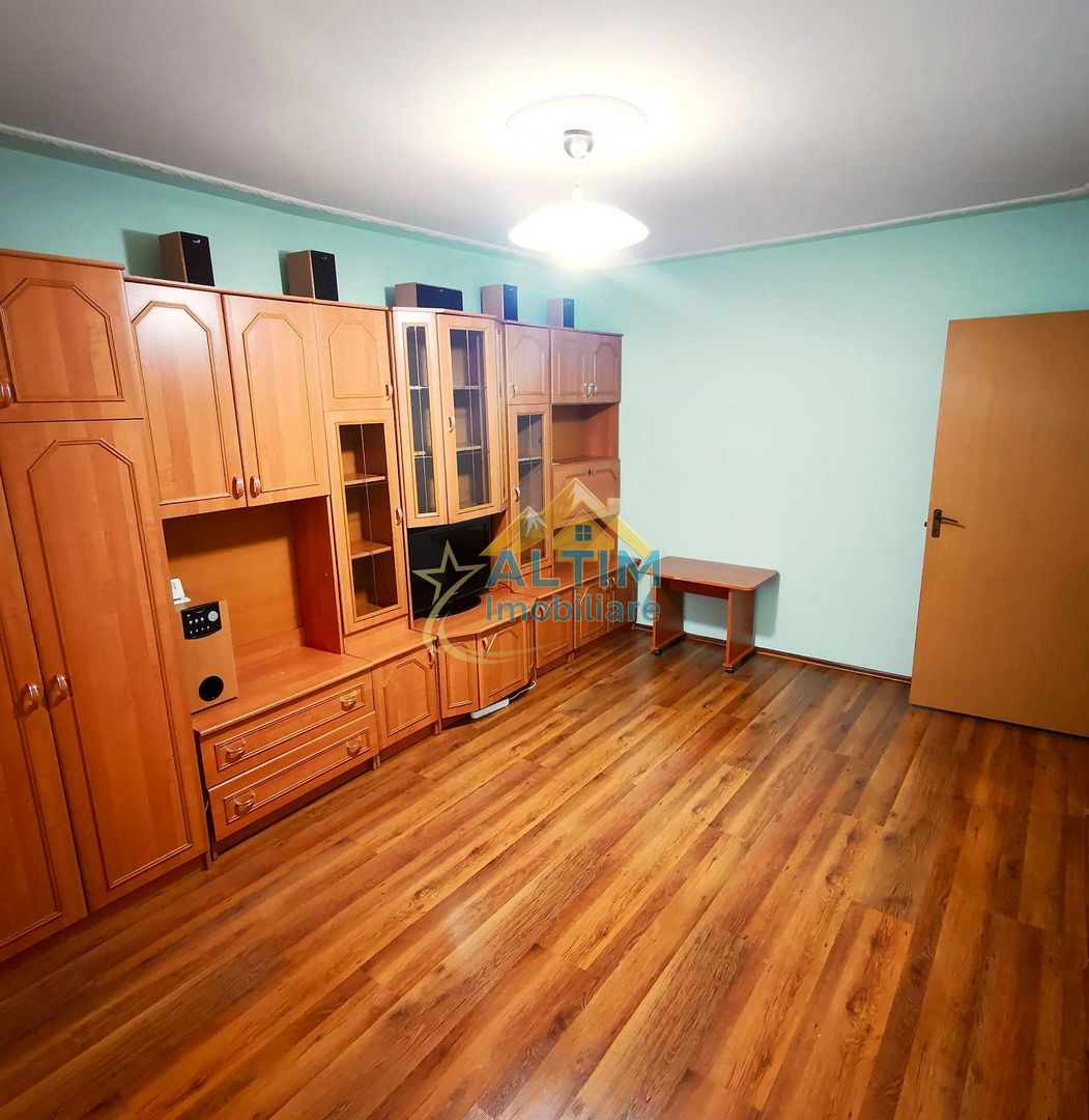 Apartment 2 camere decomandat cartier Astra, Brașov - Poză 1