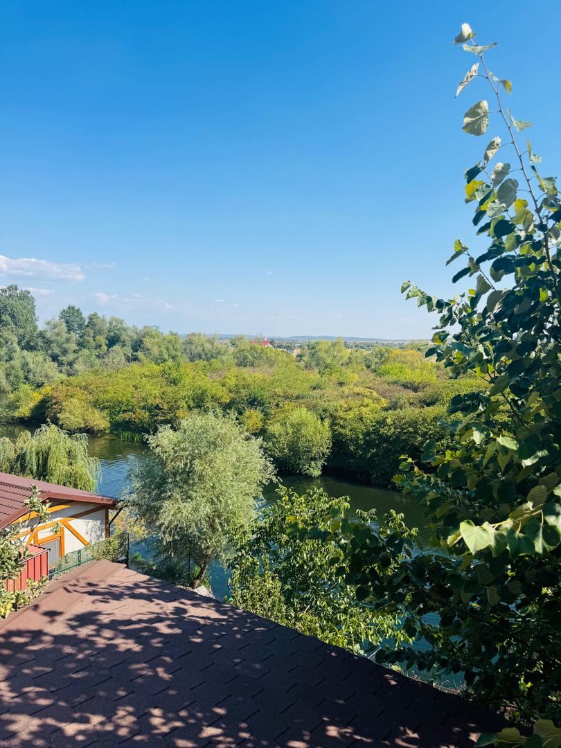 Casa Podgoria cu ponton pe malul Crisului - Poză 1