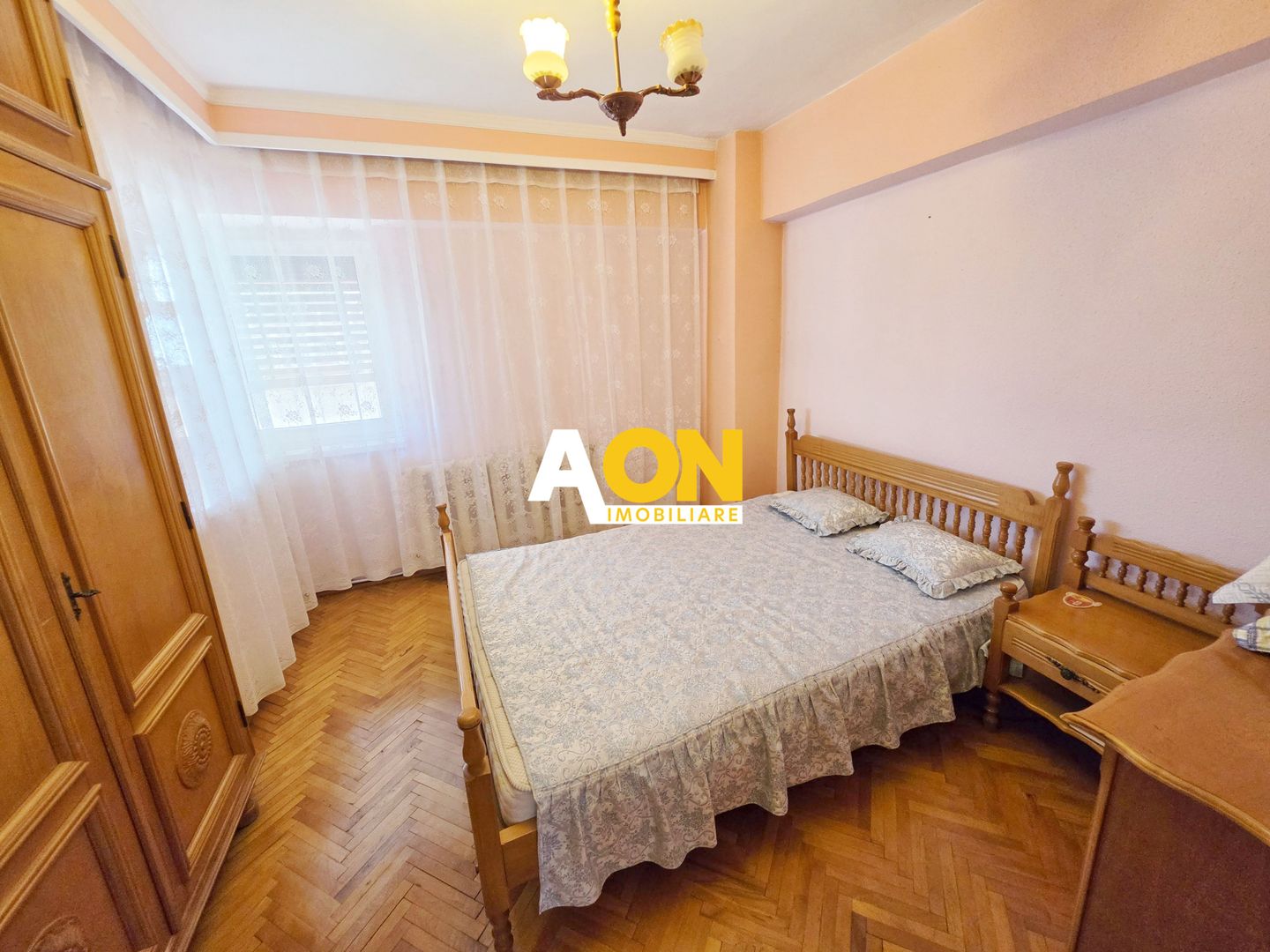 Apartament 3 camere, ultracentral, etaj intermediar - Poză 7