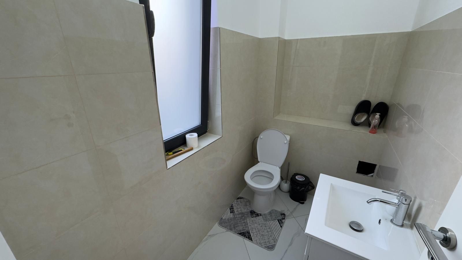 CASA SOS. CERNICA - MOBILATA, INCALZIRE IN PARDOSEALA, COMISION 0% - Poză 11