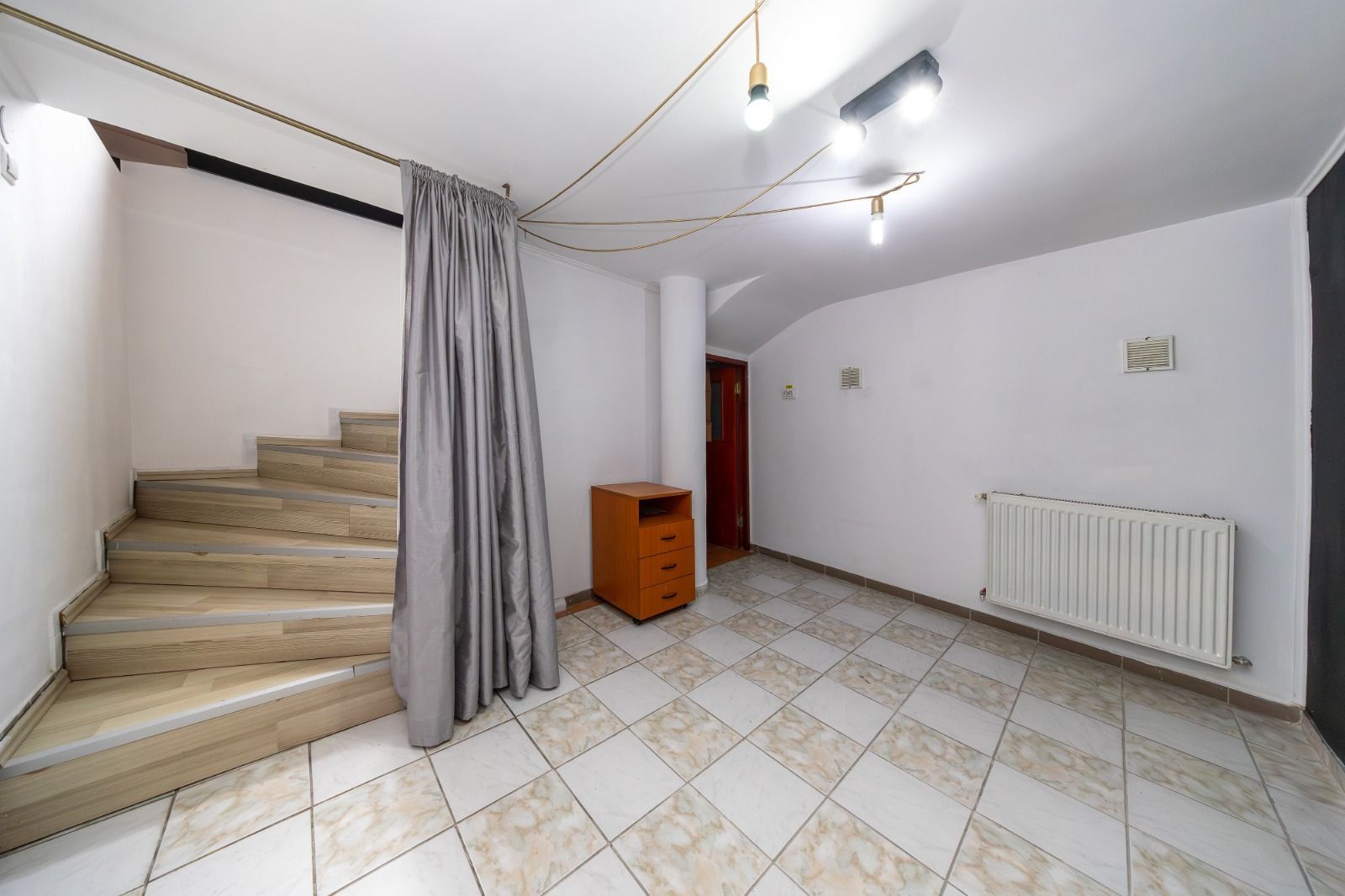 Spațiu comercial stradal de închiriat - Central - Iuliu Maniu - 72mp - Poză 12