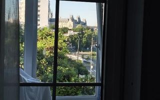 Închiriez apartament 3 camere Zona Podu Ros |Cantemir ,Etaj 3 Vedere Palas - Poză 4