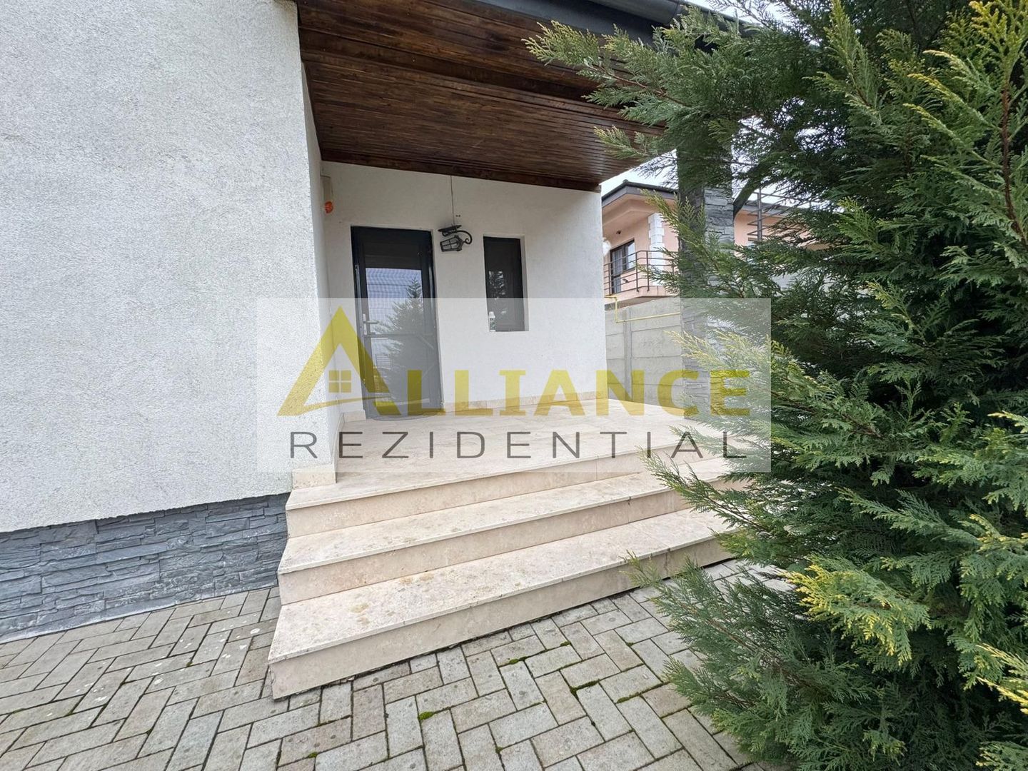 Vila individuala P+1 { Mobilata + utilata } - Teren 566 mp - Poză 2