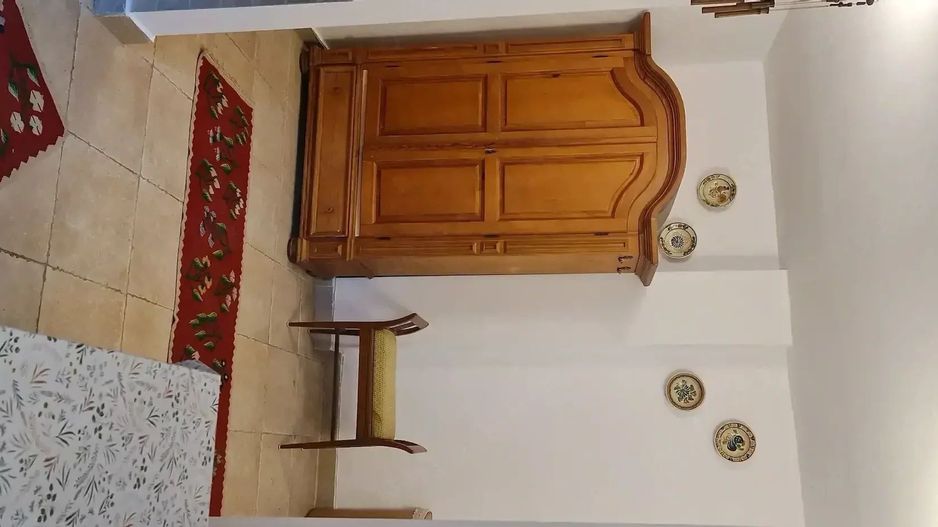 BRASADAS vinde ap 3 cam la etajul 1 pe Careiului. - Poză 1