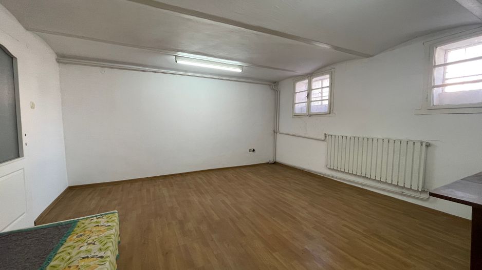 Casă spațioasă în Elisabetin - Poză 2