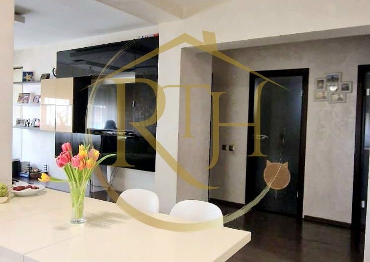 Oferim spre vânzare un apartament cu 3 camere în Giroc! - Poză 8