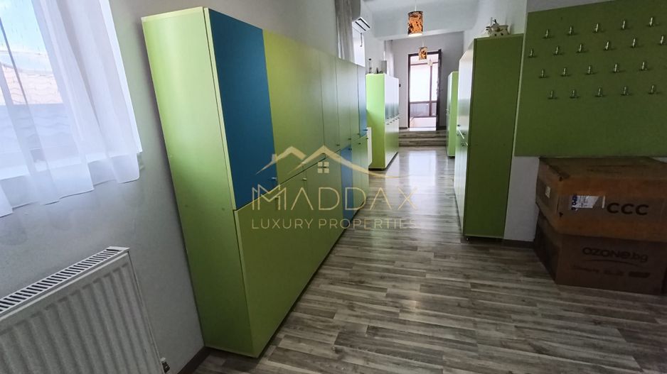 Vila cu 5 camere *276mp* // Zona Rahova - Poză 9