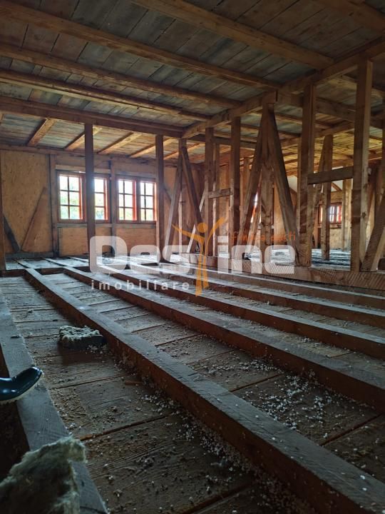 VIla Teisani si 11250 mp teren - Poză 21