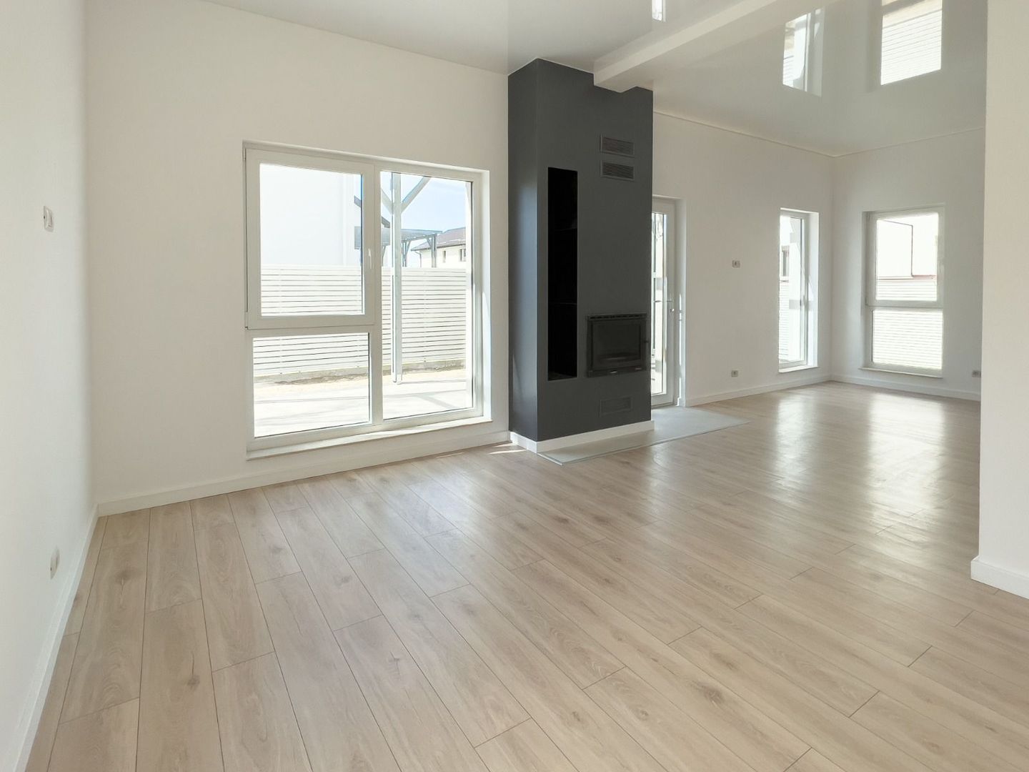 Individuala 146m2 utili, 450 curte, CENTRAL Tunari, 0% comision - Poză 7