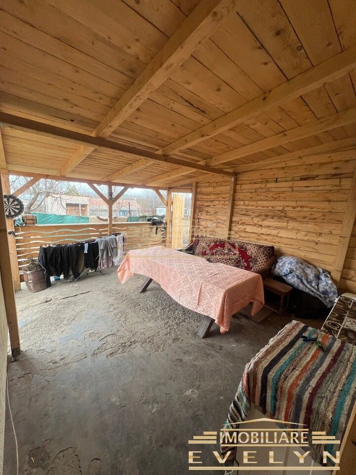 Casa + teren de vanzare in Zaicesti la strada principala, pret 75000 euro negociabil! - Poză 7