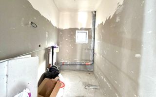 Apartament 3 camere si curte - pozitie excelenta - Giroc - Poză 7