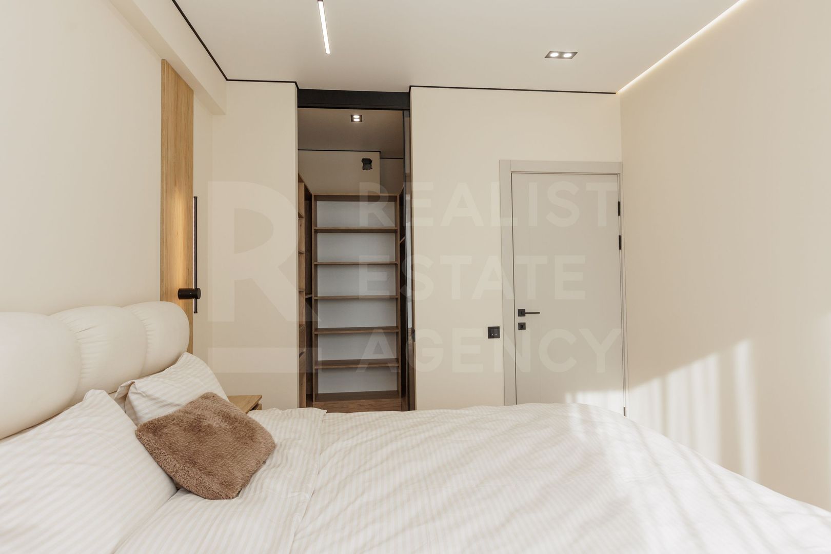 Vânzare, apartament, 2 camere, str. Ghica Voda, Botanica - Poză 9