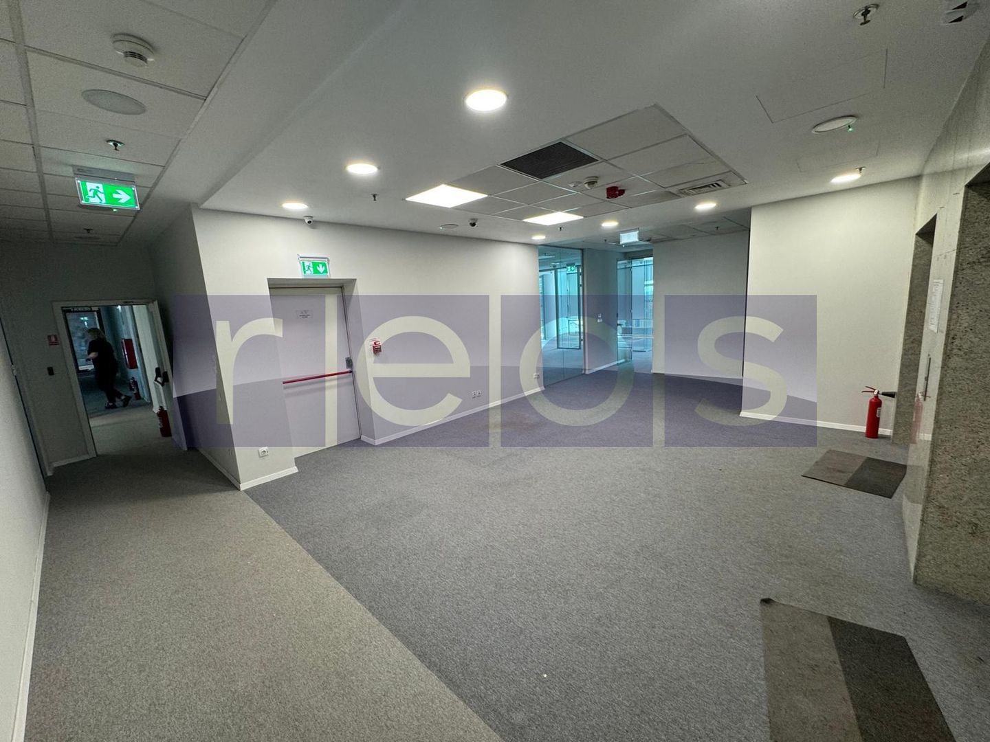 BIROURI PREMIUM | TERASA PANORAMICA | FLOREASCA | APROX. 370 MP + TERASA PRIVATA - Poză 10