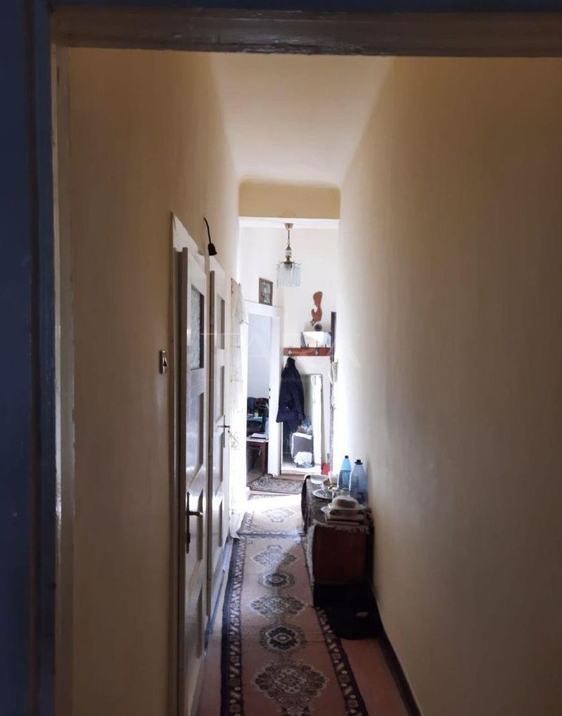 Apartament Semicentral aproape de Facultatea de Litere. - Poză 4