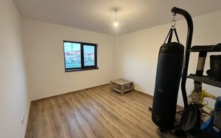 Duplex Dumbrăvița 5 camere 300 mp teren - Poză 10