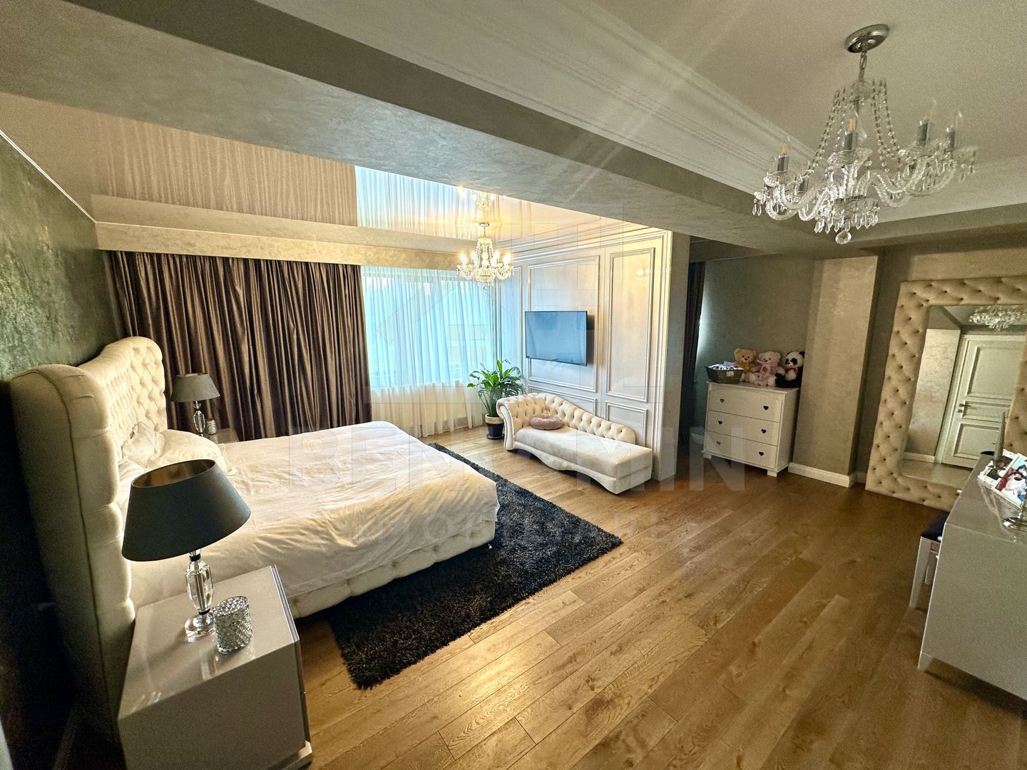 Vila impunatoare -Lux -Panoramic D+P+2 Hanul Doctorului 550mp util - Poză 5