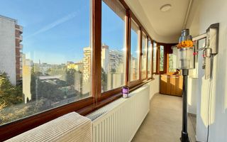 Apartament renovat, etaj intermediar, zona Năsăud - Poză 9