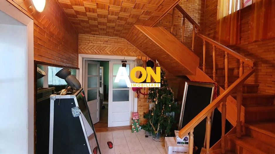 Casa 5 camere, cu garaj, Cetate, pretabila pentru muncitori - Poză 2