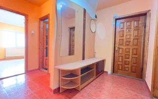 Apartament cu 3 camere decomandat - Poză 1