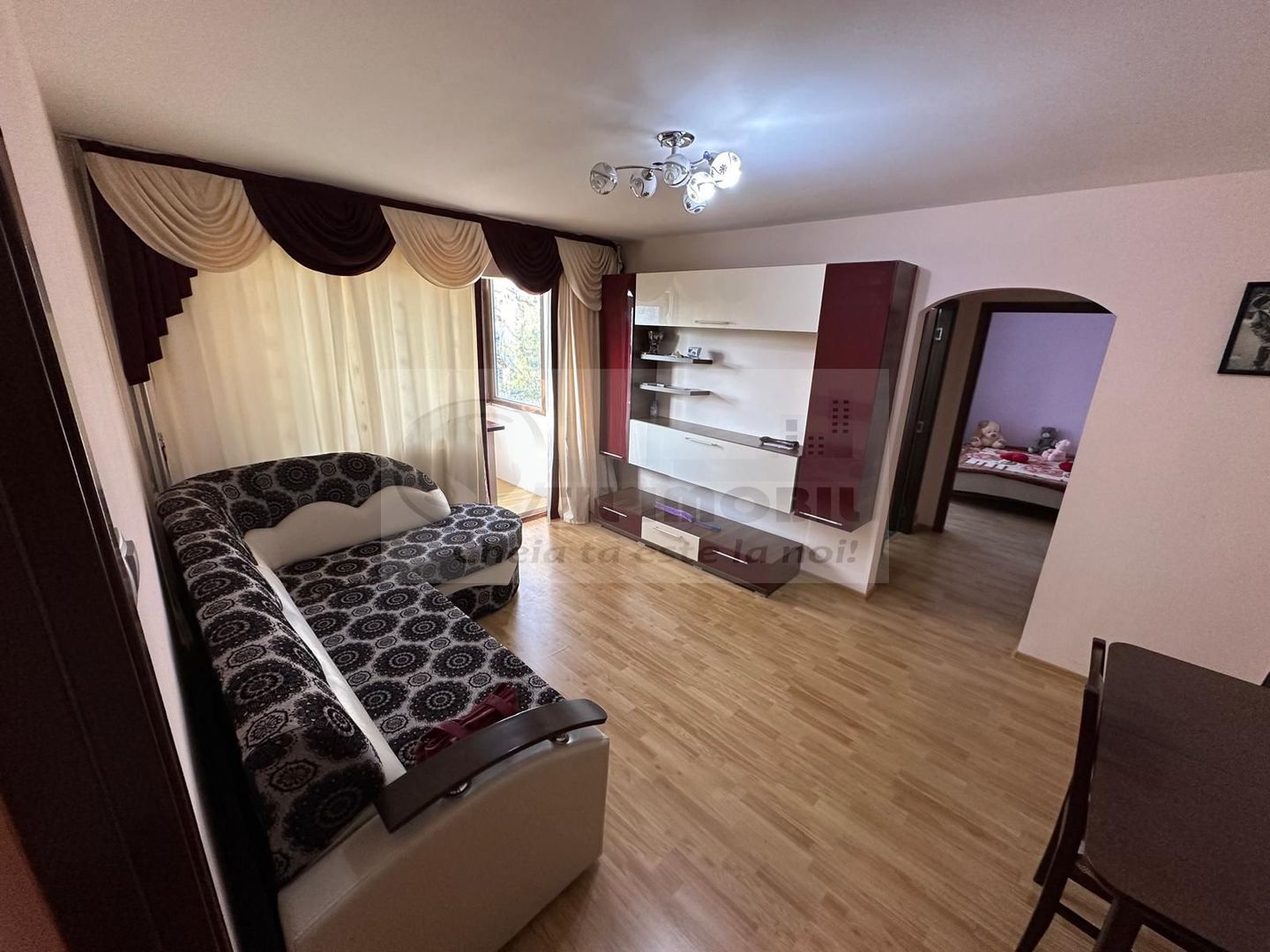 Apartament 2 camere • 50.53 mp • Etaj 1/4 • Zona Cantemir - 90.000 € - Poză 1