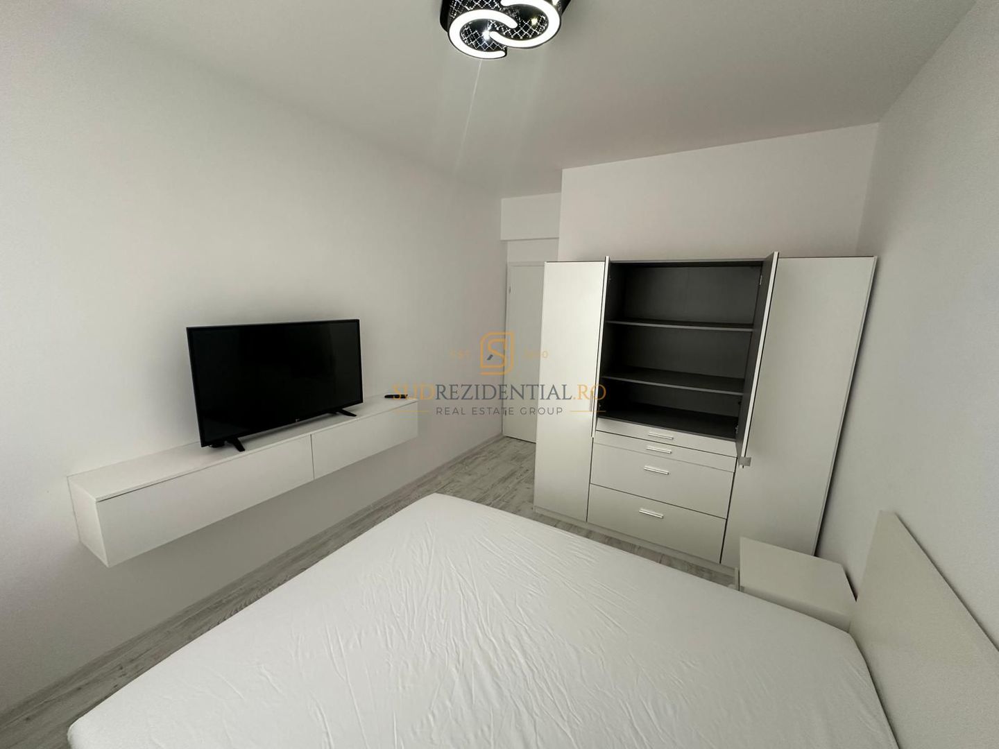 Prima Inchiriere - 2 camere, mobilat si utilat, Grand Arena Mall - Poză 8