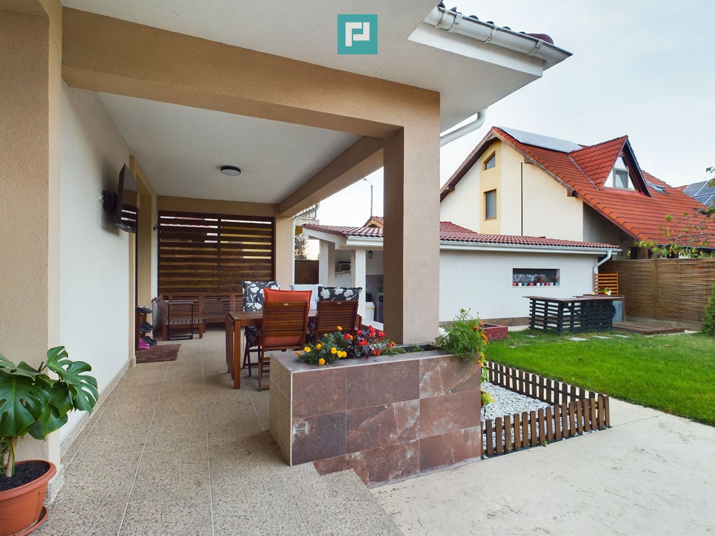 Casă modernă cu piscină încălzită în zona Tivoli - Poză 14