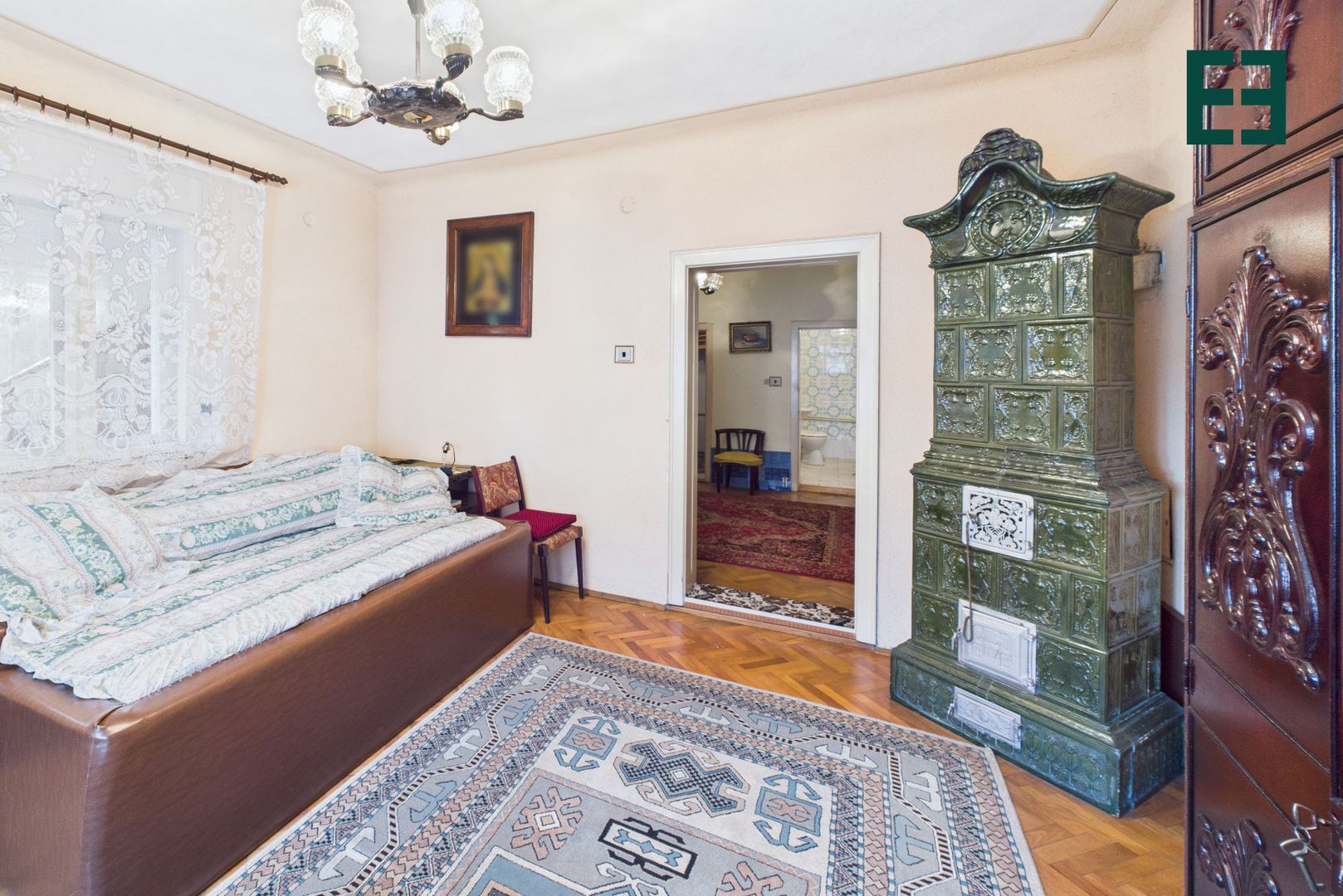 Casă cu 10 camere și 1437 mp teren în Ineu - Arad - Poză 15