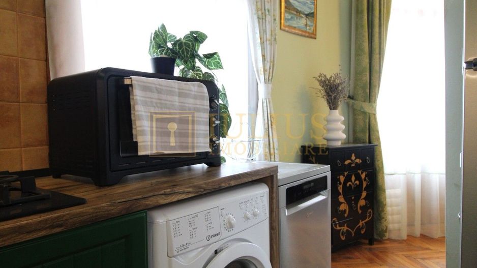 Piata Libertatii, 3 camere, centrala proprie. - Poză 13