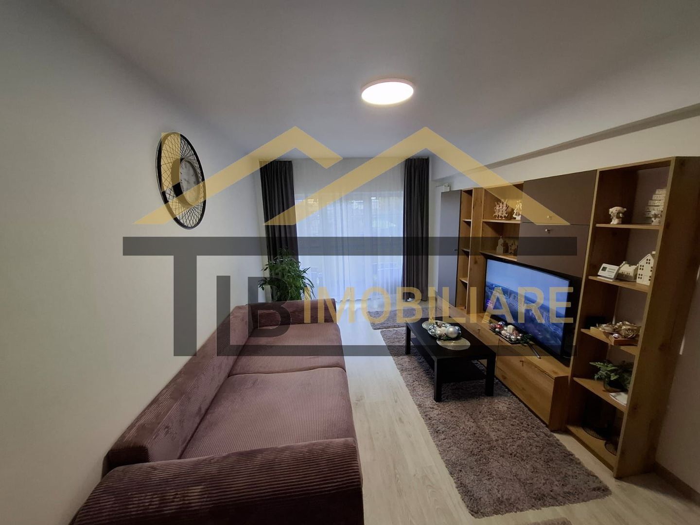 Apartament de 2 camere, 60 mp, decomandat, parcare, Zona Agora - Poză 1