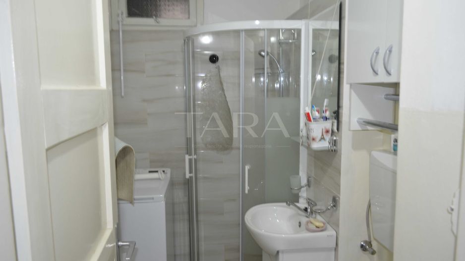 Apartament decomandat, 42 mp, aproape de centru - Poză 6