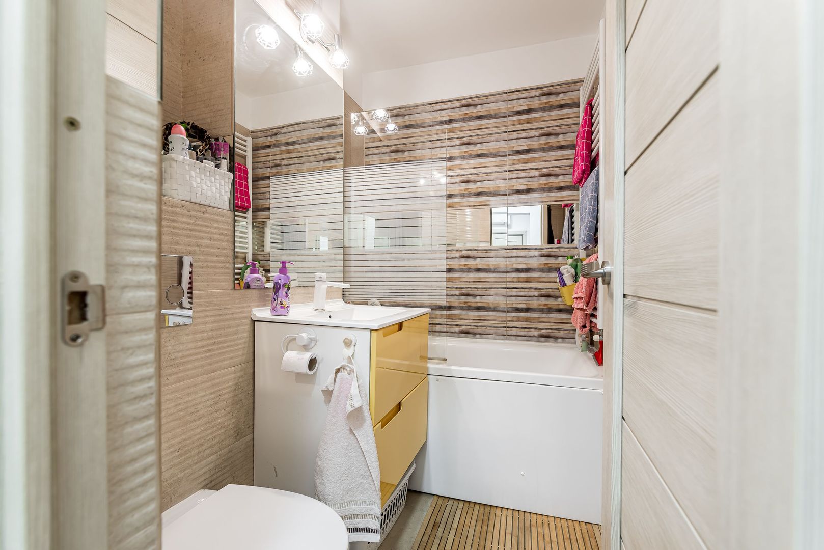 Apartament cu 3 camere decomandate la cheie, etaj 1 Comision 0 - Poză 9