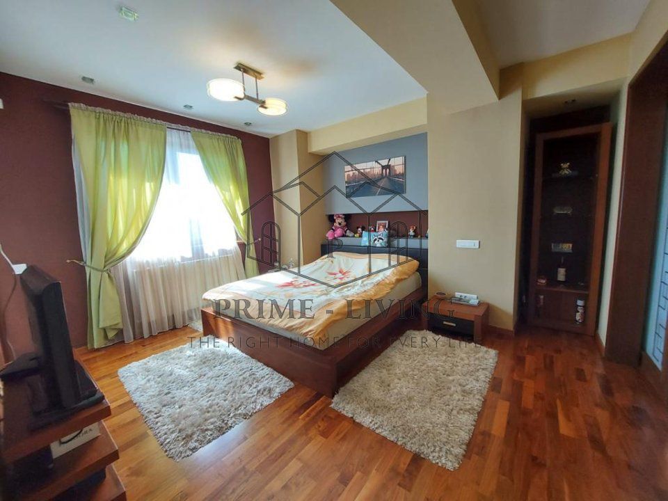 APARTAMENT CU 3 CAMERE, ULTRA-CENTRAL SI FOARTE SPATIOS LA VANZARE - Poză 7