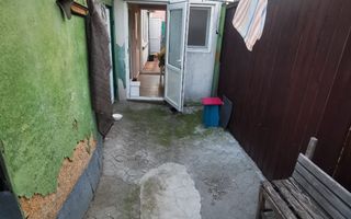 De inchiriat casa cu 2 camere, strada Romana, 320 euro - Poză 4