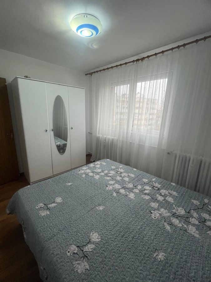 De vanzare apartament 3 camere Drumul Taberei - Poză 9