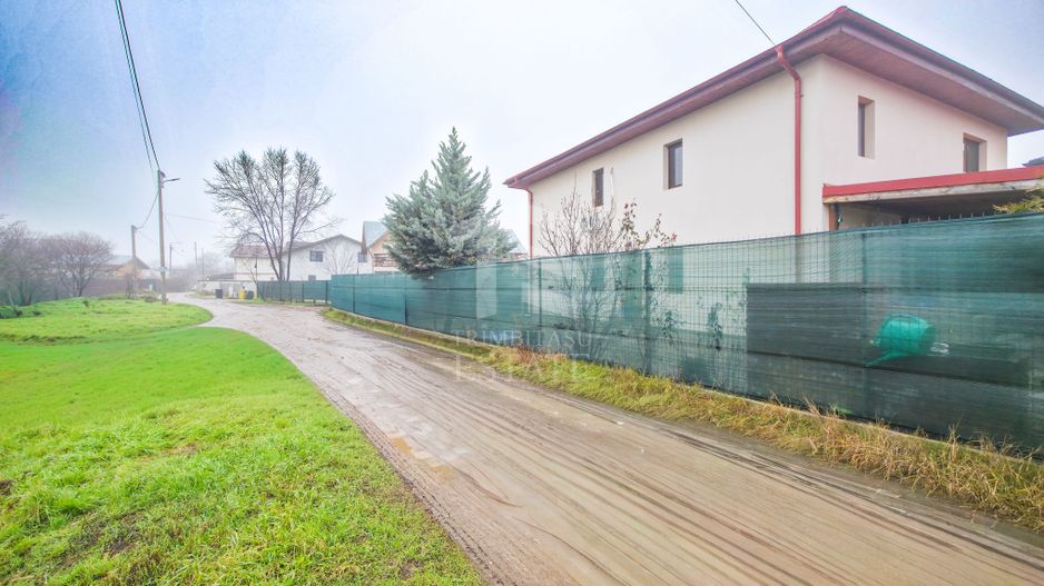 Teren intravilan Domnești-Strada Zori de Zi-Sos. Independentei - Poză 3