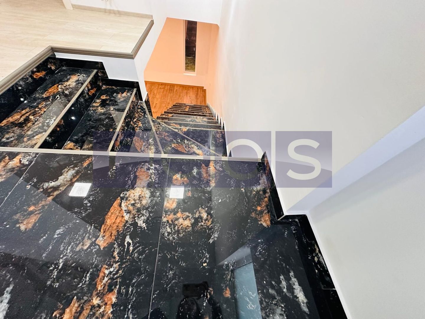 CASA DE VANZARE | 6 CAMERE | 1050 MP - Poză 10