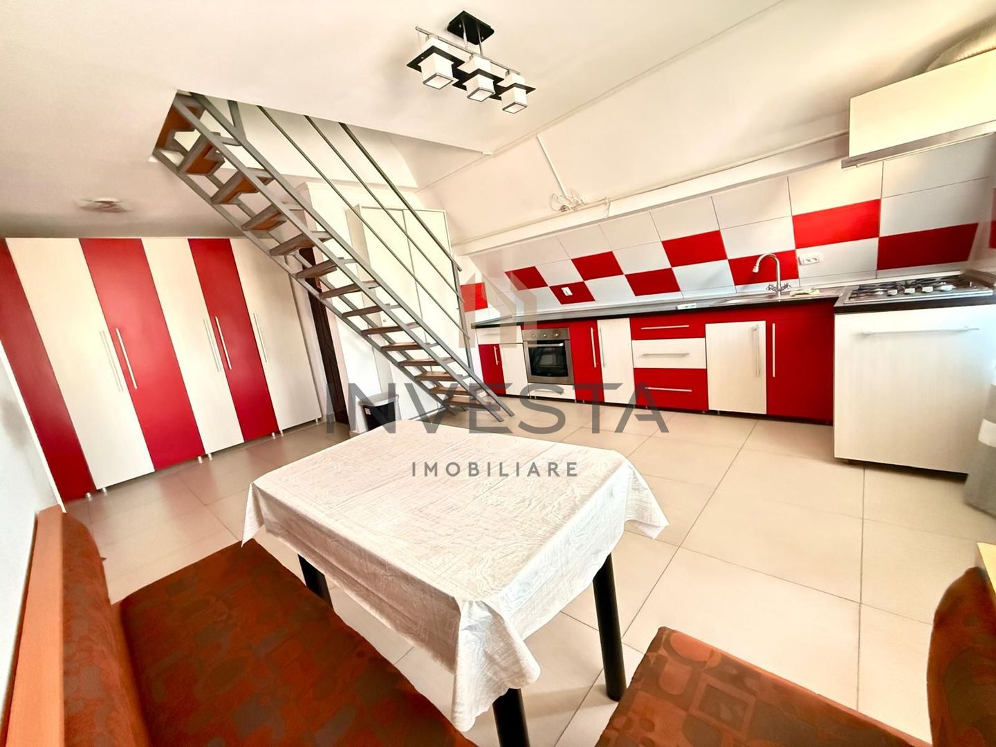 Apartament 2 camere + POD + Curte spațioasă - Poză 1