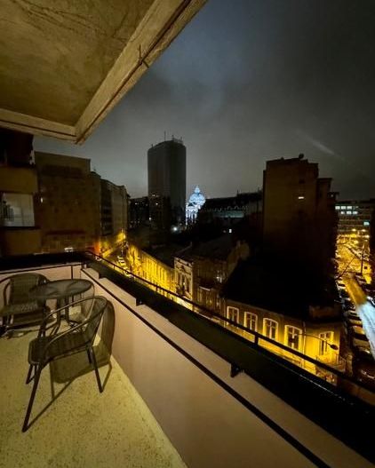 Apartament 2 camere decomandat, renovat complet, parcare, fără risc seismic - Poză 12