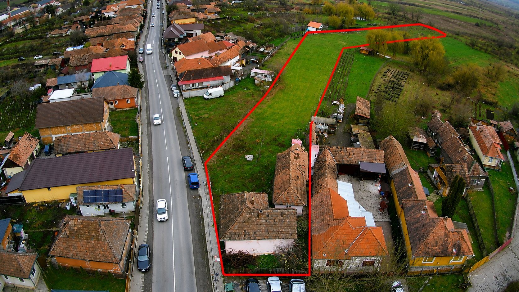 Casa de vânzare in Craciunel la strada principală - Poză 9