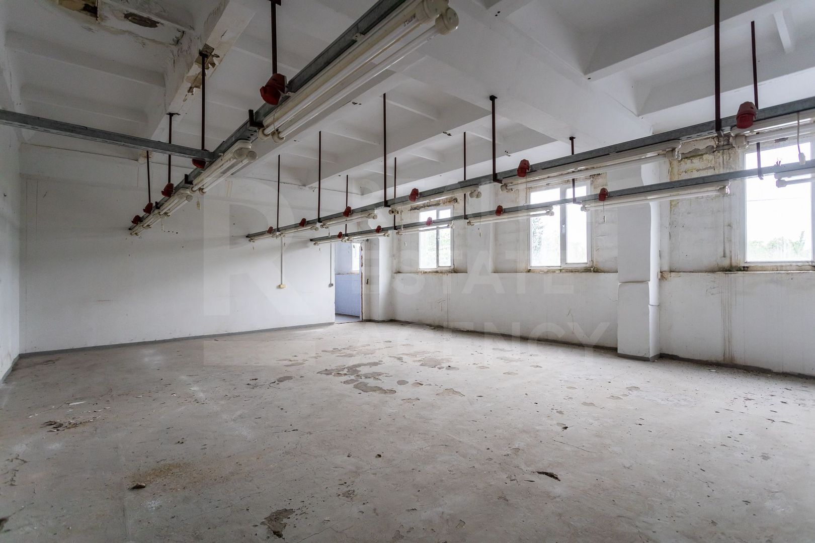 Vânzare complex industrial / depozit în ZEL Ungheni - Poză 10