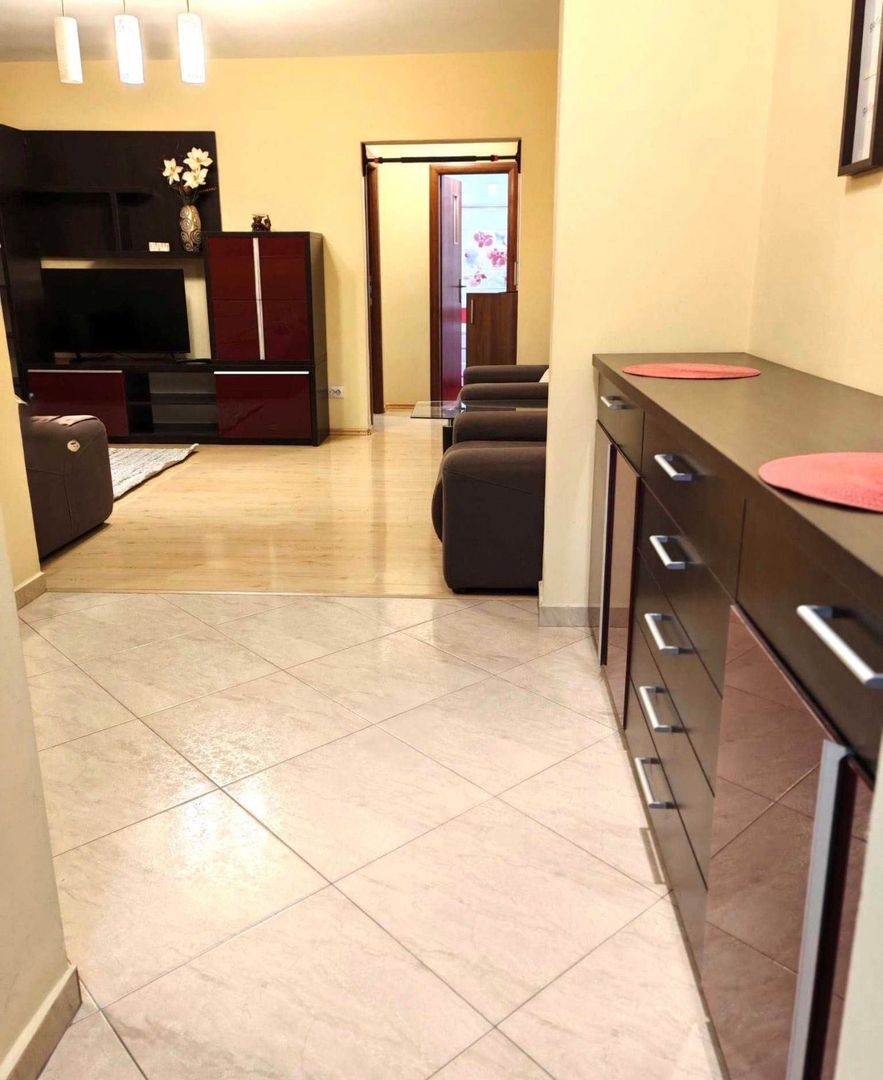 AP. 3 CAMERE- IANCULUI, BUCATARIE INCHISA, MOBILAT/UTILAT MODERN - Poză 3