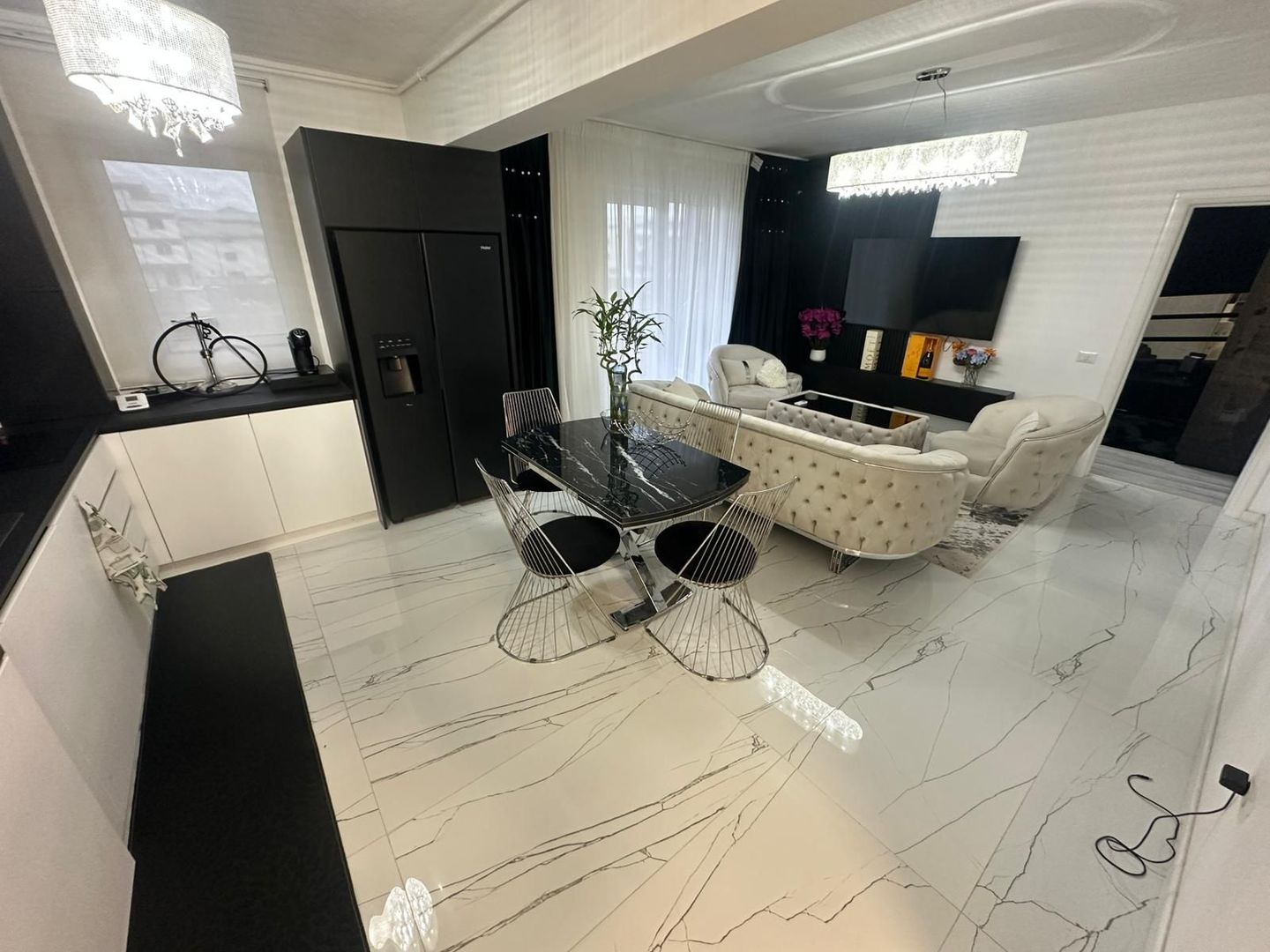 AP. 3 CAMERE MIRAL RESIDENCE, LOC PARCARE, BLOC NOU, MOBILAT MODERN - Poză 2