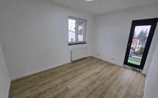 Apartament 3 camere,2 terase,2 băi,95mp,zona Centrală - Poză 4