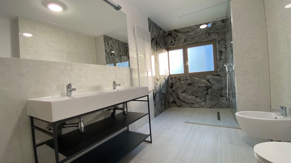 Apartament bloc nou 3 camere - parcare subterana - Poză 12