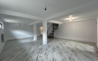 Vila Modernă și Complet Renovată în Otopeni – Oferă Confort și Accesibilitate - Poză 1