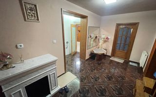 Casa S+P+E+M | 605 mp utili | 10 camere | 3 bucatarii | 4 bai | 3 terase | Garaj - Poză 37